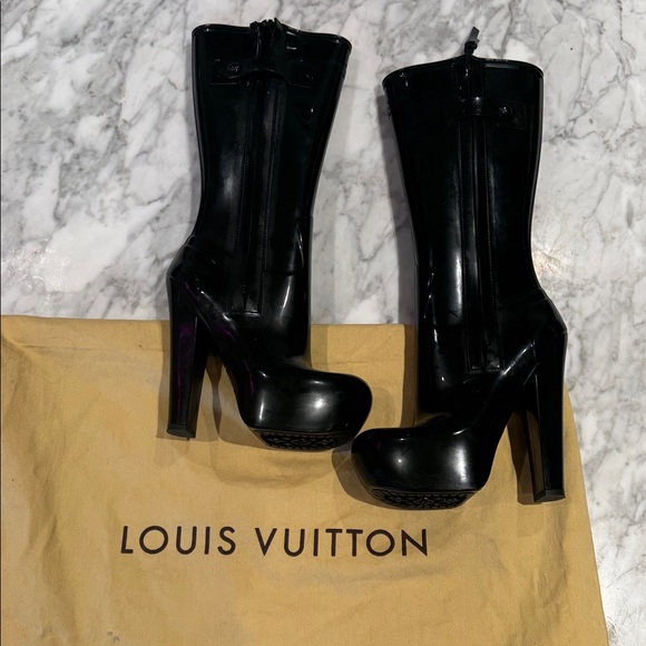 Louis Vuitton FETISH runway vintage heeled rain boots 40 EUC - Picture 4 of 8